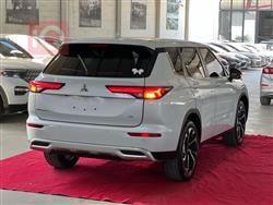 میتسوبیشی ئاوتلاندەر